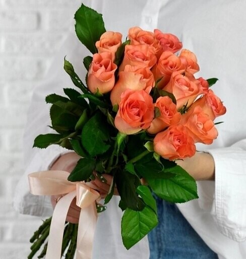 11 роз, артикул F1255146 - 3993 рублей, доставка по городу. Flawery - доставка цветов