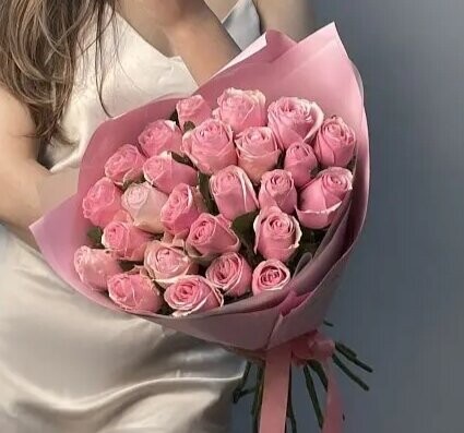 25 розовых роз, артикул F1255147 - 21818 рублей, доставка по городу. Flawery - доставка цветов