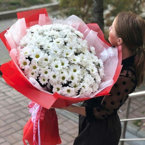 Букет из хризантем, артикул F1260539 - 17872 рублей, доставка по городу. Flawery - доставка цветов