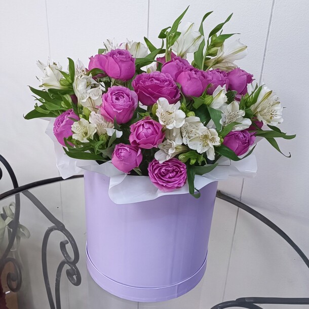 Стильное сочетание, артикул F1265739 - 10830 рублей, доставка по городу. Flawery - доставка цветов