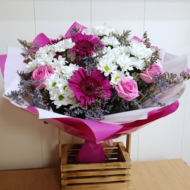 Леди микс, артикул F1320178 - 7563 рублей, доставка по городу. Flawery - доставка цветов