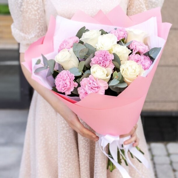 Поцелуй ангела, артикул F1344676 - 8434 рублей, доставка по городу. Flawery - доставка цветов