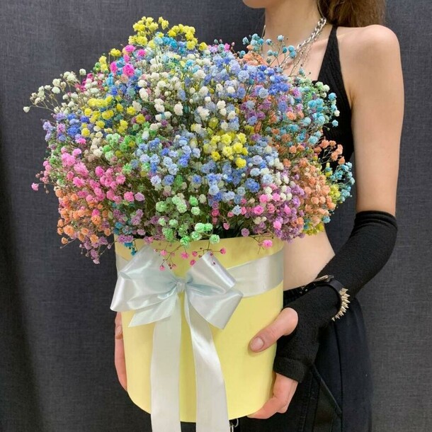 Цветы в коробке, артикул F1346472 - 10043 рублей, доставка по городу. Flawery - доставка цветов