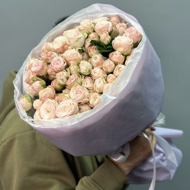 Пионовидные нежные розы 1 тыс. Оценок о товаре, артикул F1350019 - 17273 рублей, доставка по городу. Flawery - доставка цветов