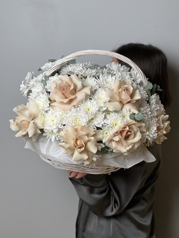 Корзина «любовь», артикул F1241336 - 10500 рублей, доставка по городу. Flawery - доставка цветов