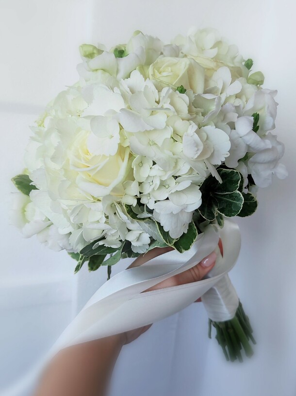 Свадебный букет невесты, артикул F1197121 - 7350 рублей, доставка по городу. Flawery - доставка цветов