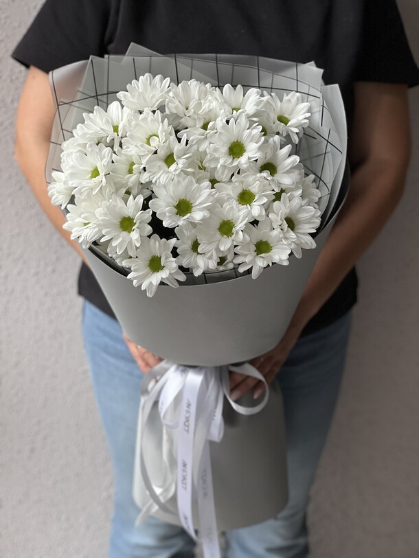 Крупные ромашки, артикул F1123430 - 2750 рублей, доставка по городу. Flawery - доставка цветов