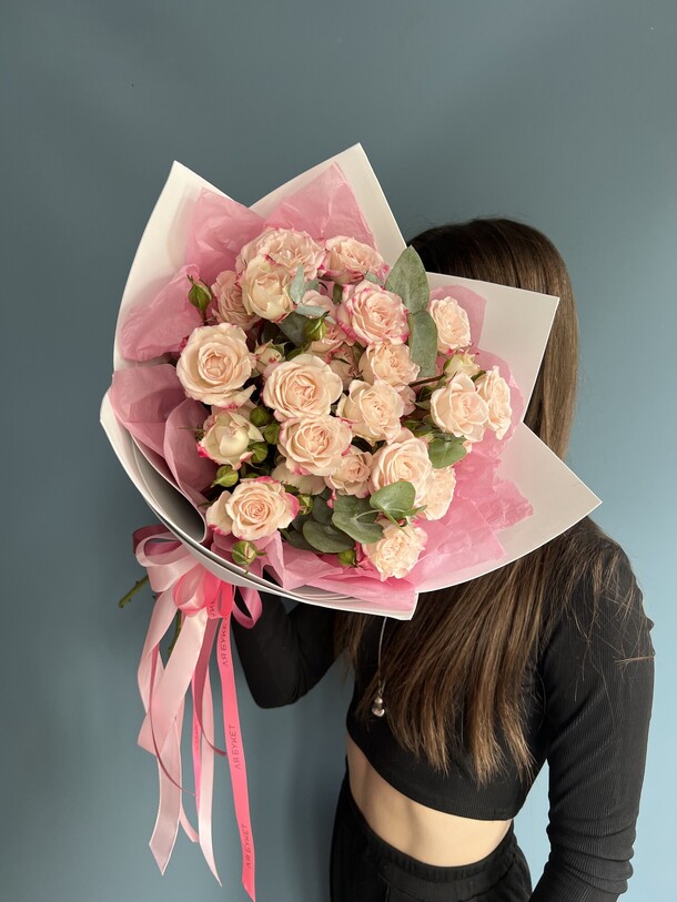 Ажурные розы, артикул F1203797 - 3700 рублей, доставка по городу. Flawery - доставка цветов