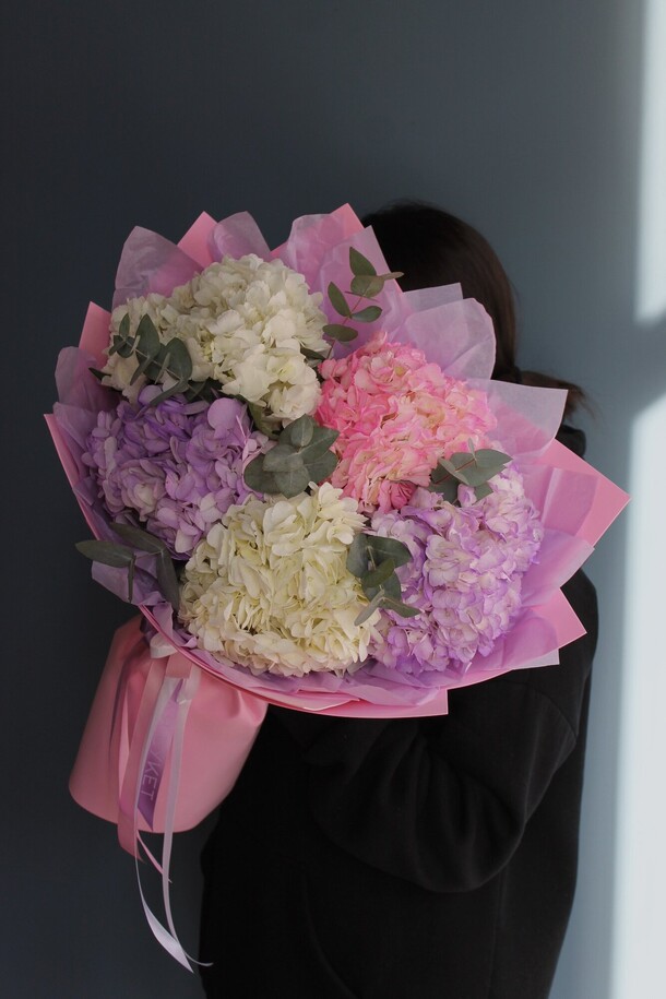 Гортензии, артикул F1243610 - 7700 рублей, доставка по городу. Flawery - доставка цветов