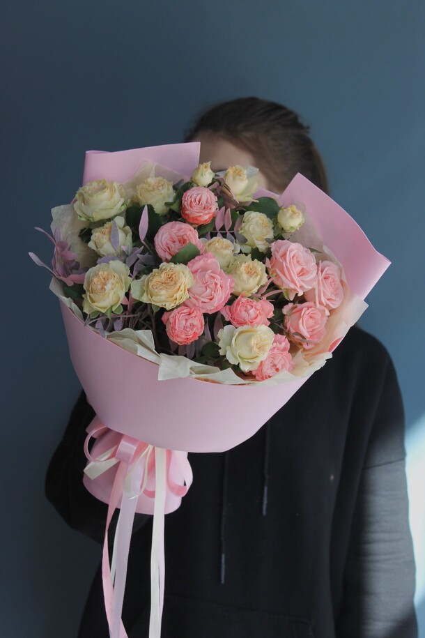 Пионовидные розы, артикул F1257981 - 4350 рублей, доставка по городу. Flawery - доставка цветов