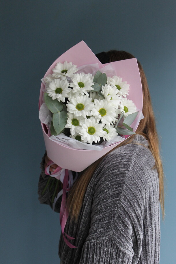 Ромашки, артикул F1352112 - 2200 рублей, доставка по городу. Flawery - доставка цветов