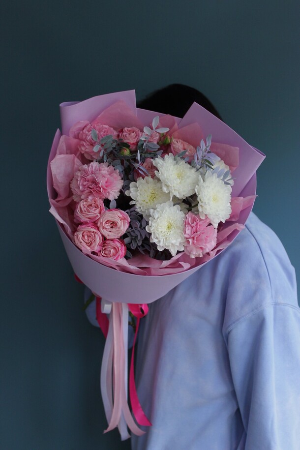 Сборный микс 🌸, артикул F1426751 - 3450 рублей, доставка по городу. Flawery - доставка цветов