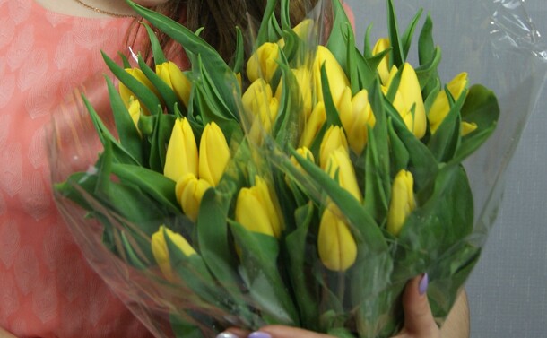 Тюльпан жёлтый, артикул F1100954 - 6950 рублей, доставка по городу. Flawery - доставка цветов