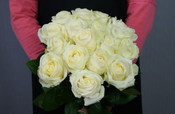 Роза белая, артикул F1108052 - 3730 рублей, доставка по городу. Flawery - доставка цветов