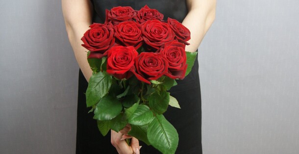 Роза красная, артикул F1108067 - 2430 рублей, доставка по городу. Flawery - доставка цветов