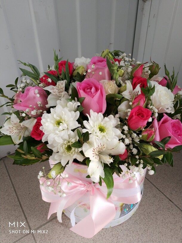 Яркая особа, артикул F66475 - 6700 рублей, доставка по городу. Flawery - доставка цветов