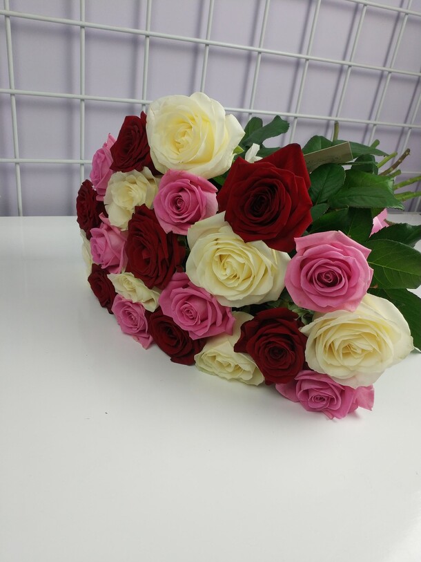 Роза микс, артикул F66519 - 4900 рублей, доставка по городу. Flawery - доставка цветов