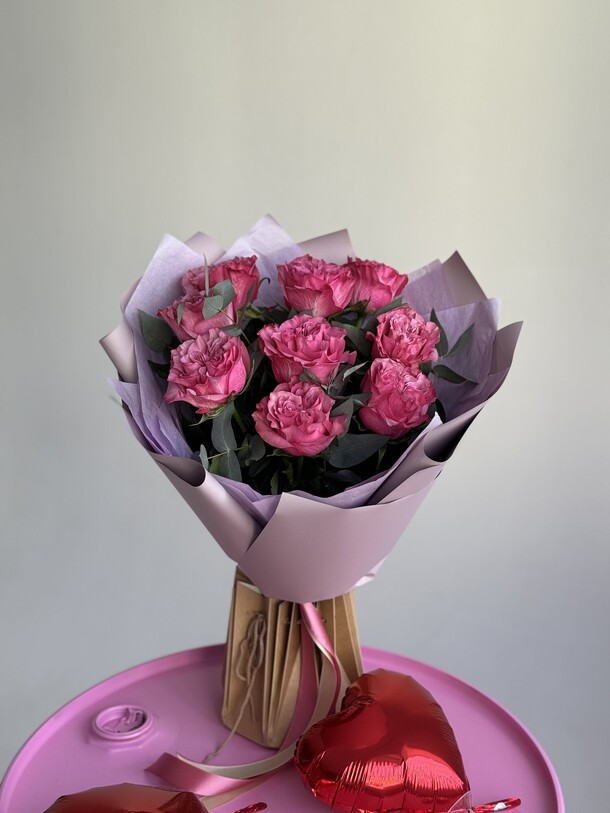 Букет с розой и эвкалиптом, артикул F1246607 - 7197 рублей, доставка по городу. Flawery - доставка цветов