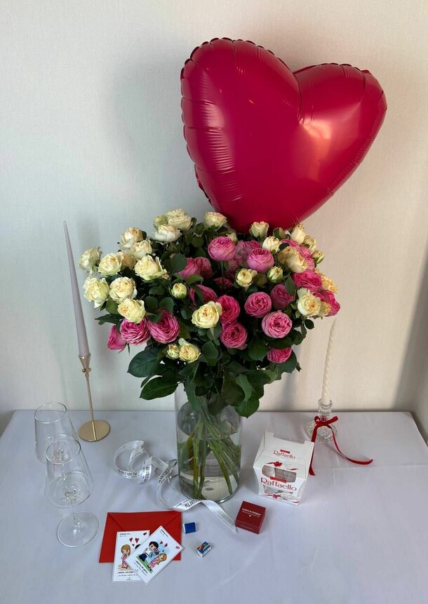 Комбо набор l, артикул F1372941 - 13590 рублей, доставка по городу. Flawery - доставка цветов