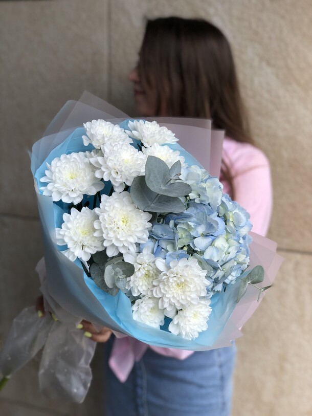 Голубое трио, артикул F1303262 - 4250 рублей, доставка по городу. Flawery - доставка цветов