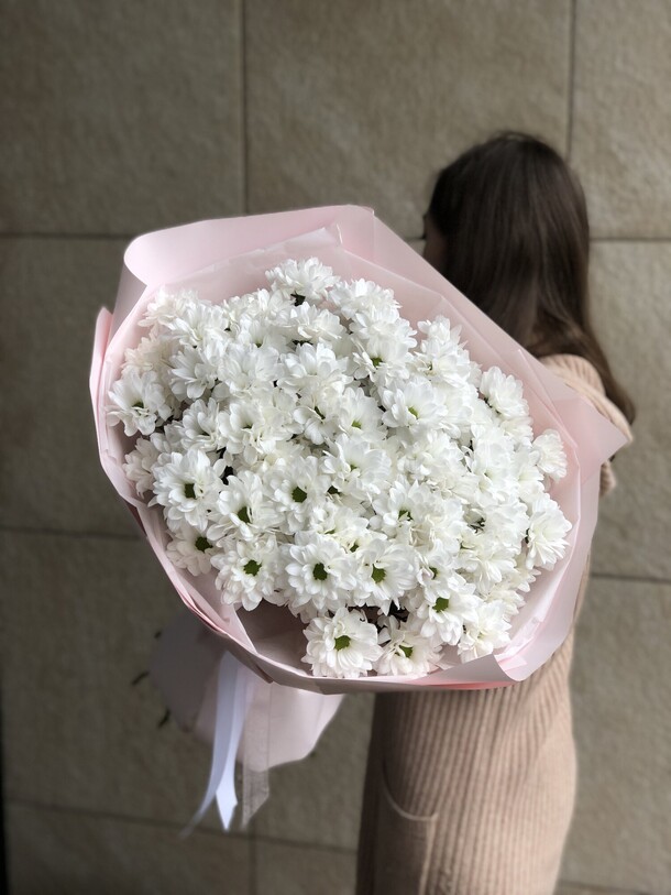 Ромашковые хризантемы, артикул F1377168 - 5950 рублей, доставка по городу. Flawery - доставка цветов