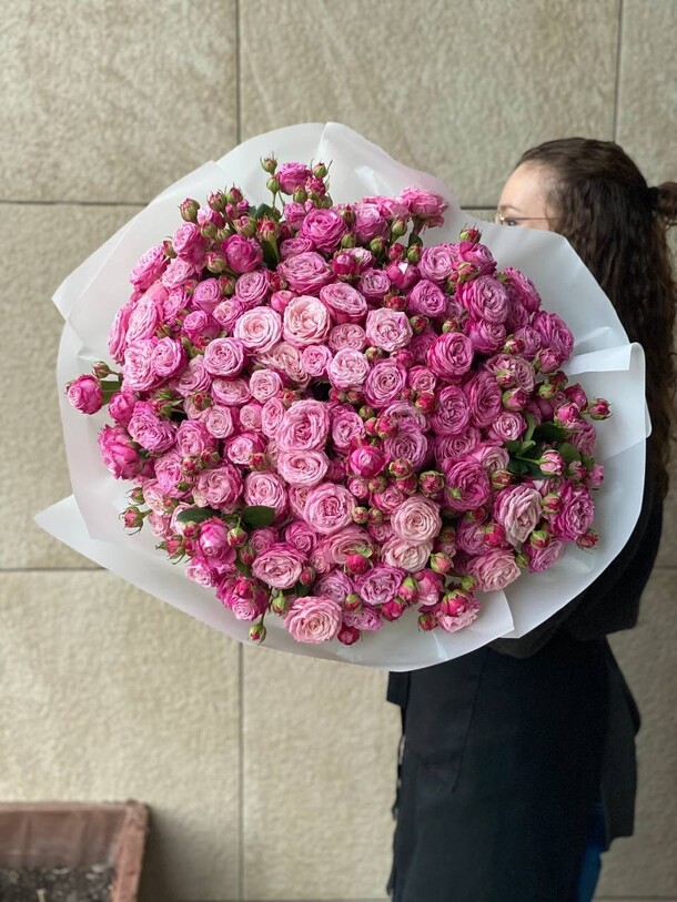 Монобукет леди бомбастик 35роз, артикул F1479853 - 27500 рублей, доставка по городу. Flawery - доставка цветов