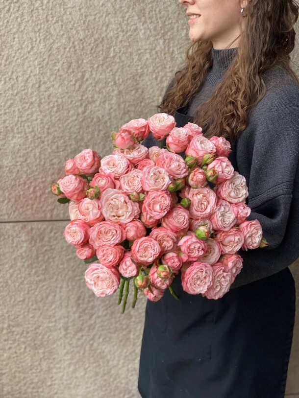 Мадам бомбастик 15, артикул F1479868 - 12500 рублей, доставка по городу. Flawery - доставка цветов