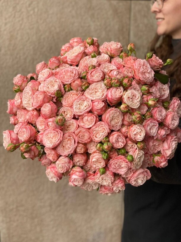 Мадам бомбастик 35, артикул F1479873 - 27500 рублей, доставка по городу. Flawery - доставка цветов