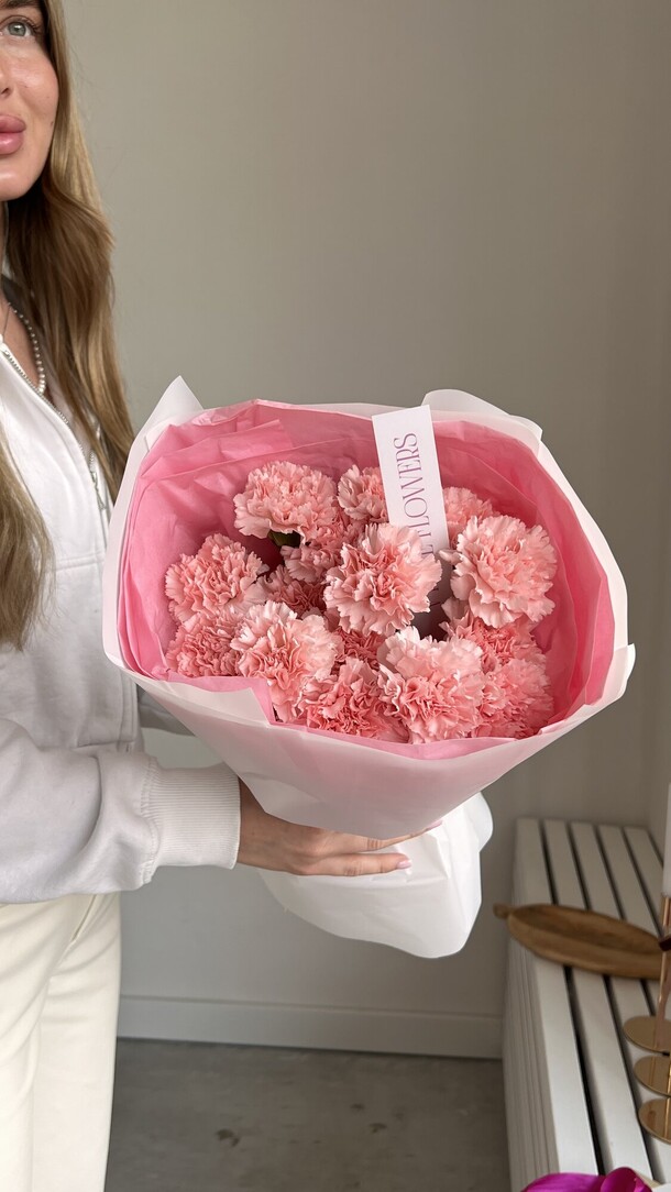 Моно из 15 диантусов, артикул F1294481 - 2580 рублей, доставка по городу. Flawery - доставка цветов