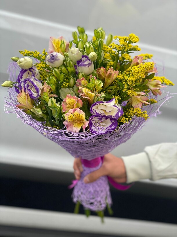 Праздник, артикул F1179849 - 16598 рублей, доставка по городу. Flawery - доставка цветов