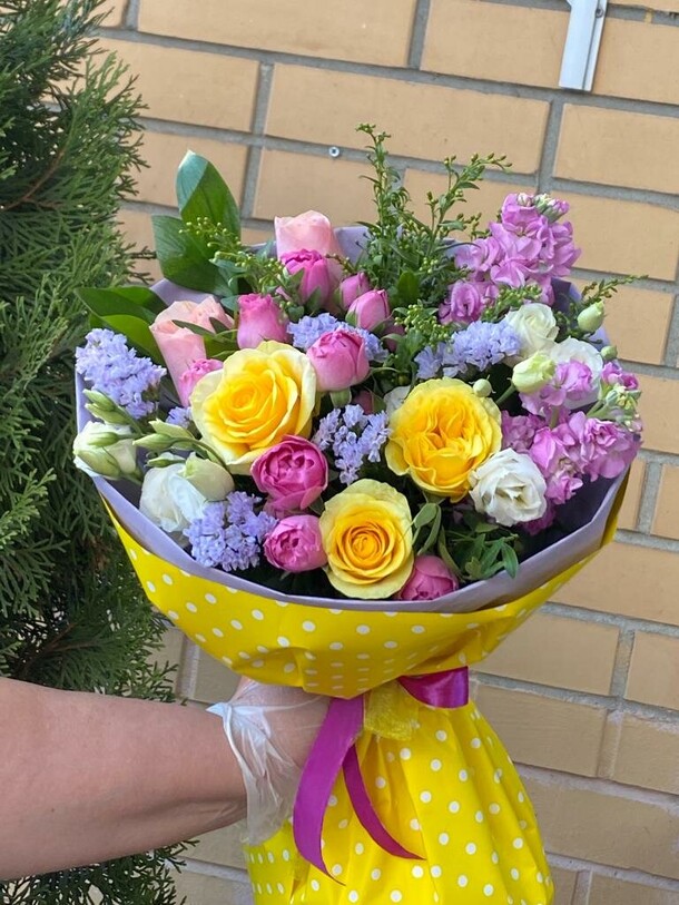 Лунтик, артикул F1180525 - 32013 рублей, доставка по городу. Flawery - доставка цветов