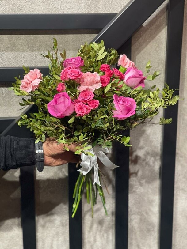 Розовый шелк, артикул F1180677 - 14166 рублей, доставка по городу. Flawery - доставка цветов