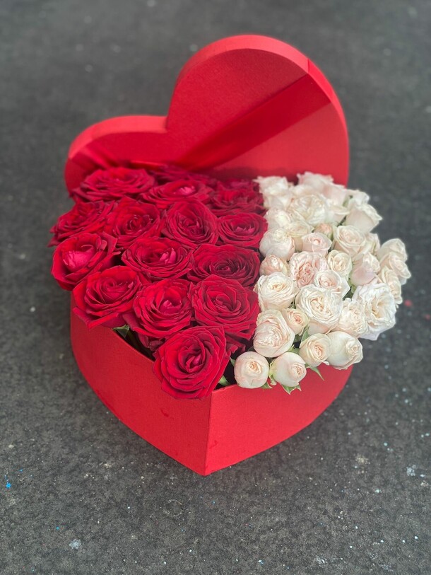 От всего сердца, артикул F1182818 - 60381 рублей, доставка по городу. Flawery - доставка цветов