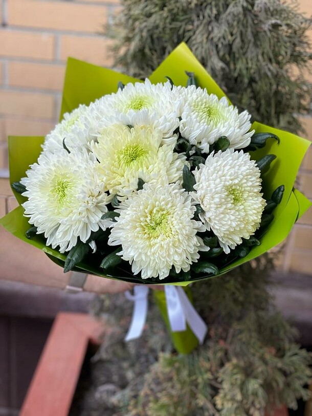 Букет из хризантем, артикул F1189137 - 9690 рублей, доставка по городу. Flawery - доставка цветов