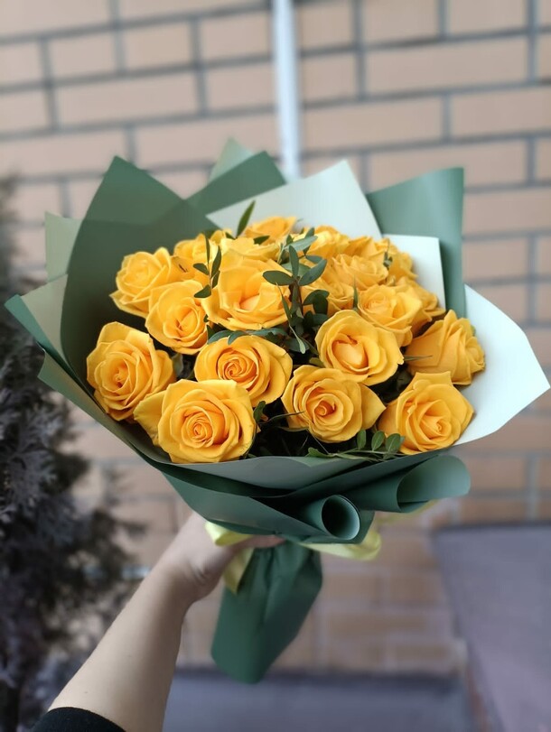 Букет "вкус праздника", артикул F1189160 - 12153 рублей, доставка по городу. Flawery - доставка цветов