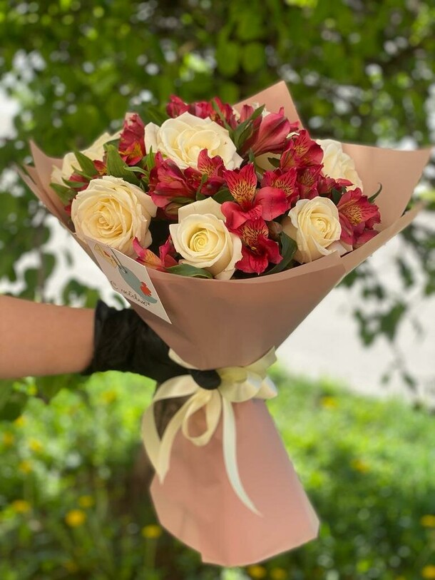 Букет "соцветие красоты", артикул F1189572 - 8550 рублей, доставка по городу. Flawery - доставка цветов