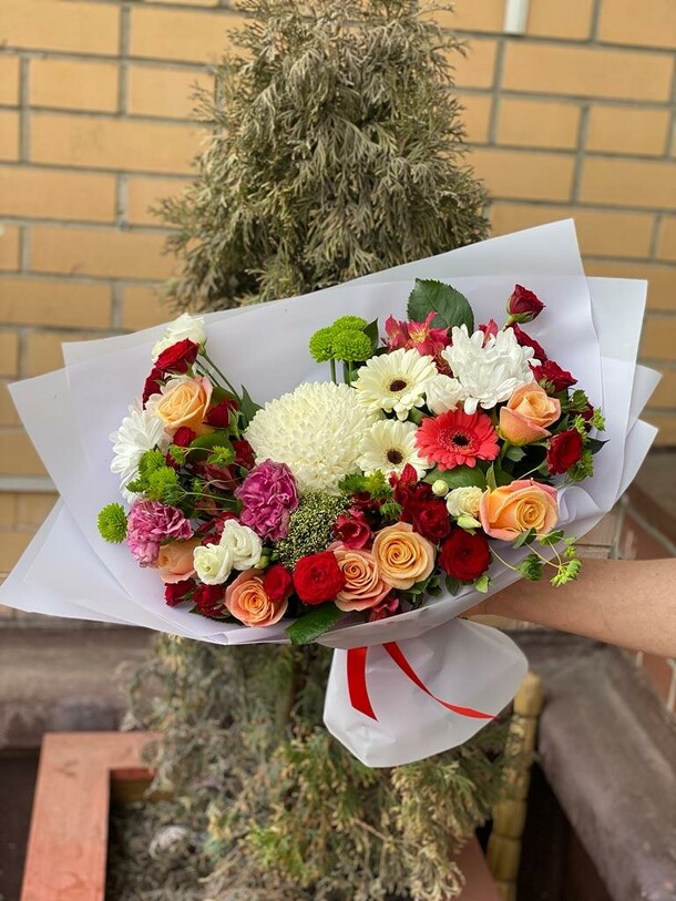 Букет "новое впечатление", артикул F1189761 - 24687 рублей, доставка по городу. Flawery - доставка цветов