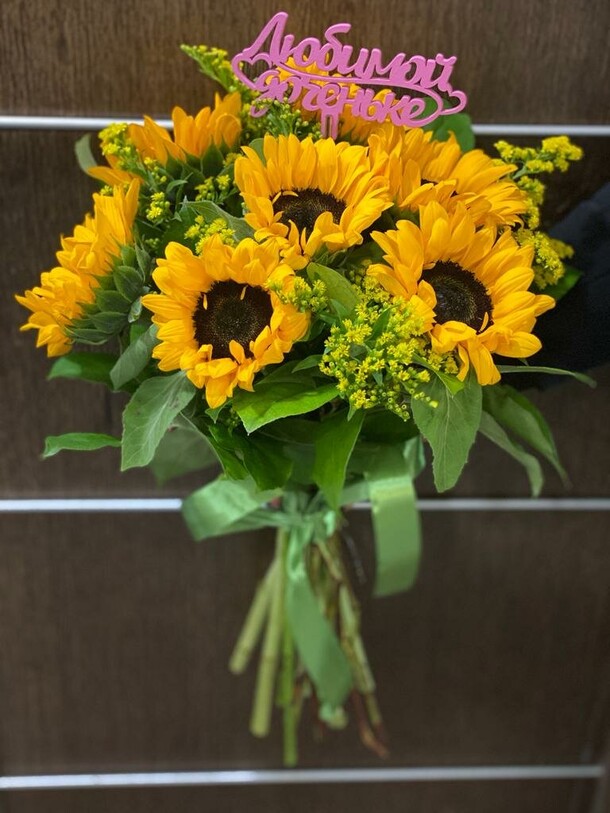 Букет "солнечное утро", артикул F1190438 - 8166 рублей, доставка по городу. Flawery - доставка цветов