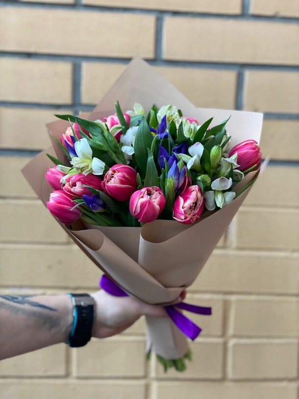 Букет "мелодия", артикул F1190447 - 14623 рублей, доставка по городу. Flawery - доставка цветов