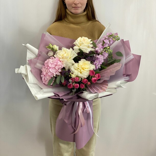 Букет "ассоль", артикул F1190564 - 11773 рублей, доставка по городу. Flawery - доставка цветов