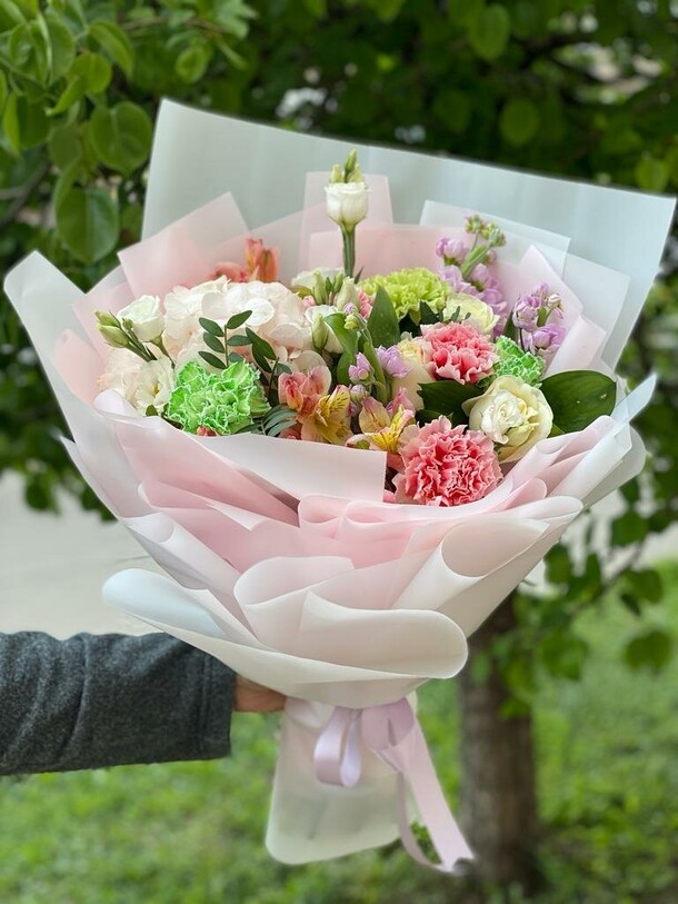 Букет "персеида", артикул F1190811 - 12725 рублей, доставка по городу. Flawery - доставка цветов