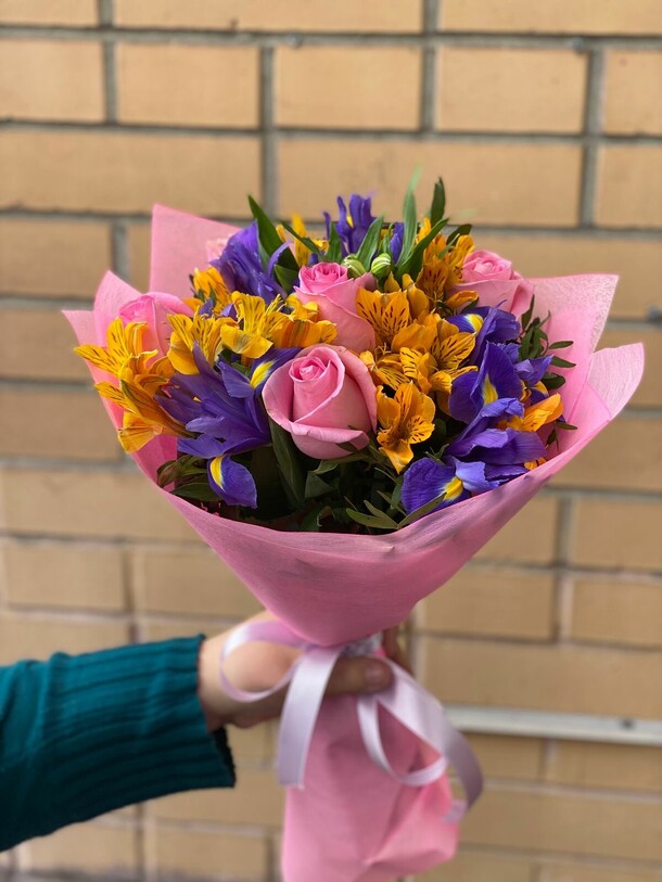 Букет "вернисаж", артикул F1191136 - 8166 рублей, доставка по городу. Flawery - доставка цветов