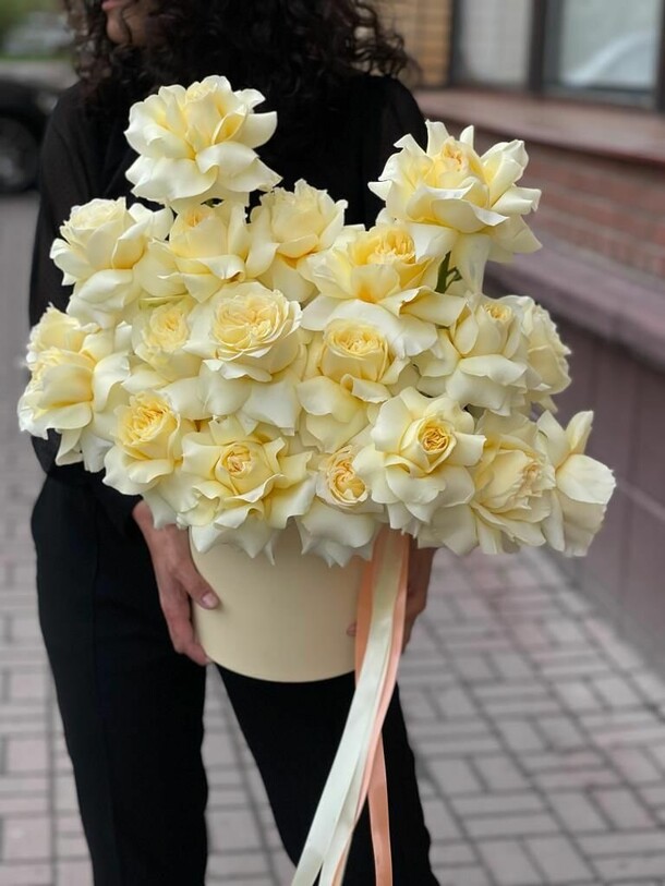 Композиция "принцесса сердца", артикул F1191332 - 30004 рублей, доставка по городу. Flawery - доставка цветов