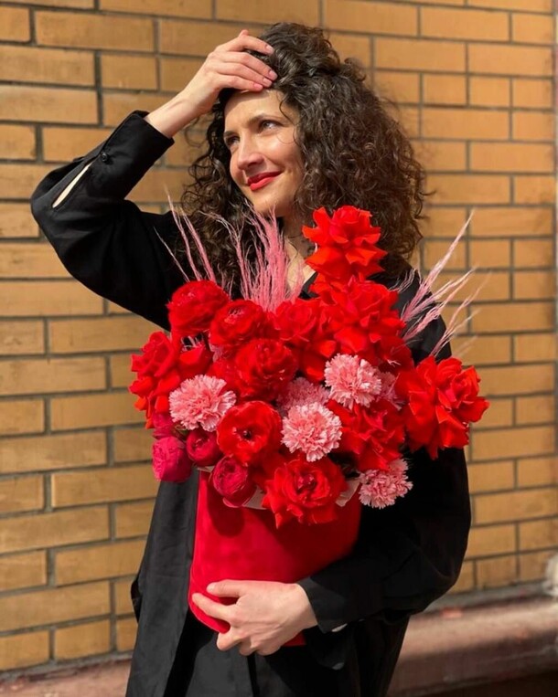 Композиция " яркий акцент", артикул F1191336 - 37598 рублей, доставка по городу. Flawery - доставка цветов