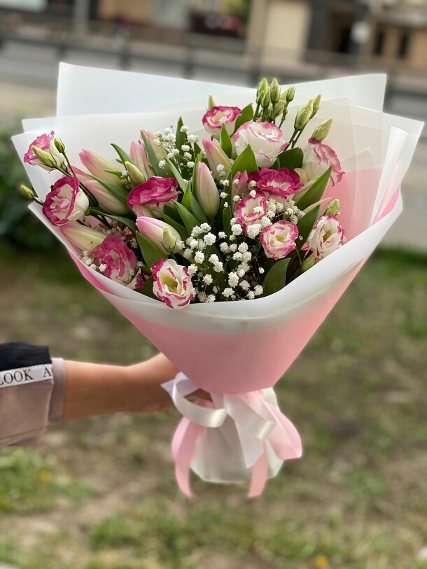 Букет "розовый жемчуг", артикул F1193014 - 12530 рублей, доставка по городу. Flawery - доставка цветов