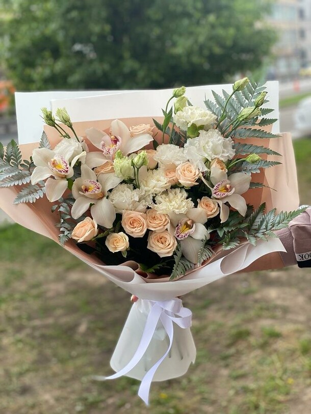 Букет "нежный трепет", артикул F1193019 - 12153 рублей, доставка по городу. Flawery - доставка цветов