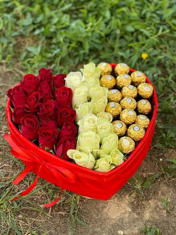 Композиция "от всего сердца", артикул F1194704 - 21264 рублей, доставка по городу. Flawery - доставка цветов