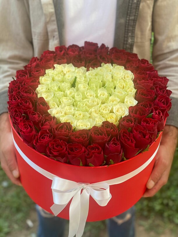 Композиция "послание любви", артикул F1203105 - 47088 рублей, доставка по городу. Flawery - доставка цветов