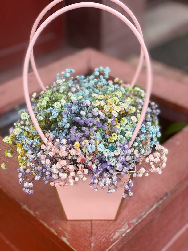 Композиция "радужные мечты", артикул F1205986 - 7215 рублей, доставка по городу. Flawery - доставка цветов