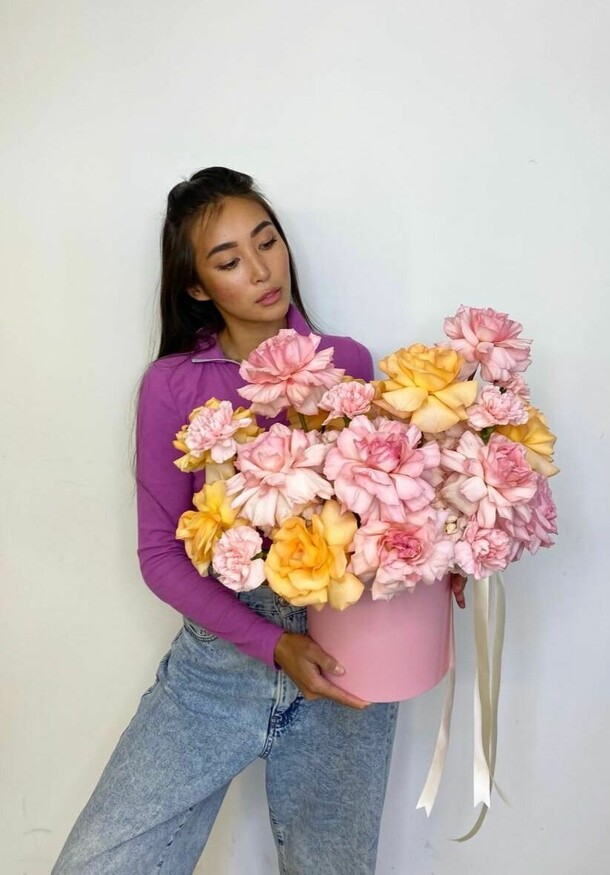 Глэм, артикул F1216093 - 19686 рублей, доставка по городу. Flawery - доставка цветов